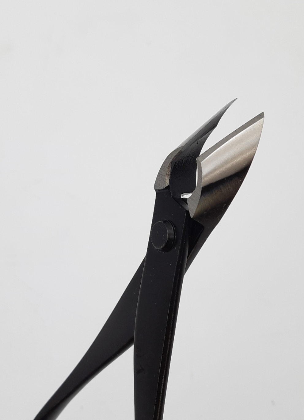 Pince concave étroite - 185mm - Ryuga®