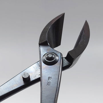 Pince concave droite 205mm Kaneshin® n°3A acier carbone