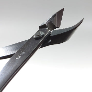 Pince concave droite 180mm Kaneshin® n°6B acier carbone